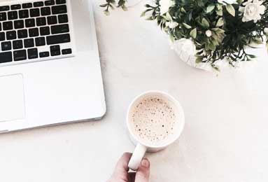 科技火花对决神秘传统：创新与保守的较量与反思